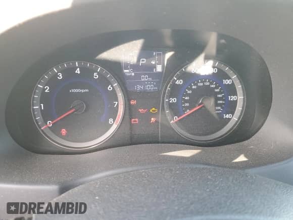 2016 Hyundai Accent SE z VIN KMHCT5AE3GU242212, wystawiony jako Copart lot #86335925 z przebiegiem 134 100 mil mil oraz Szkoda całkowita • Salvage title. Historia ofert i sprzedaży dostępna na DreamBid. Obrazek 9.