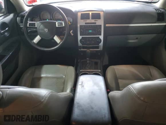 2010 Dodge Charger R/T with VIN 2B3CA5CT8AH172076, listed as a Copart auction lot 84264895 with 191,913 mi miles and Salvage title. Bid and sale history available at DreamBid. Image 8.