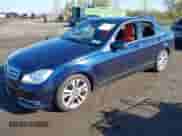 2013 Mercedes-Benz C 300 Sport с VIN WDDGF8ABXDR249974, выставлен на аукционе IAAI как лот 43504885 с пробегом 152 222 миль миль и . История ставок и продаж доступна на DreamBid. Изображение 2.