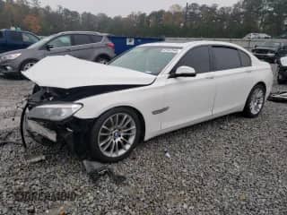 2015 BMW 7 Series 740Li xDrive с VIN WBAYF4C56FD873962, выставлен на аукционе Copart как лот 81547544 с пробегом Не указан миль и Списание • Salvage title. История ставок и продаж доступна на DreamBid. Изображение 1.