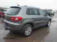 2009 Volkswagen Tiguan S с VIN WVGAV75N39W003838, выставлен на аукционе IAAI как лот 41925843 с пробегом 100 896 миль миль и . История ставок и продаж доступна на DreamBid. Изображение 4.