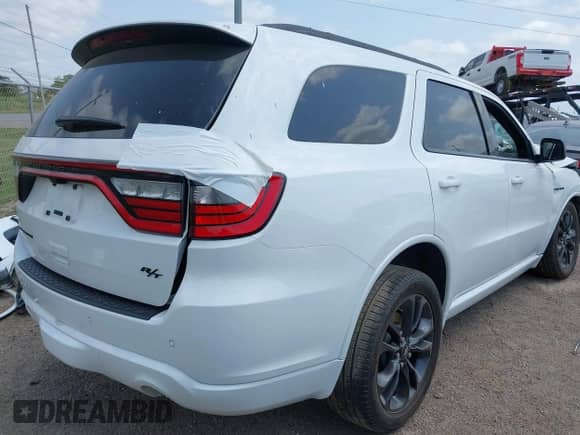 2023 Dodge Durango R/T Plus z VIN 1C4SDHCT7PC686970, wystawiony jako IAAI lot #42156304 z przebiegiem 14 592 mil mil oraz . Historia ofert i sprzedaży dostępna na DreamBid. Obrazek 4.