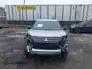 2023 Mitsubishi Outlander SEL z VIN JA4J4VA8XPZ025997, wystawiony jako IAAI lot #42376215 z przebiegiem 20 934 mil mil oraz . Historia ofert i sprzedaży dostępna na DreamBid. Obrazek 6.