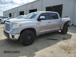 2015 Toyota Tundra Limited z VIN 5TFHW5F13FX454502, wystawiony jako Copart lot #46045085 z przebiegiem 200 606 mil mil oraz Szkoda całkowita • Salvage title. Historia ofert i sprzedaży dostępna na DreamBid. Obrazek 1.