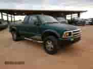 1996 Chevrolet S-10 LS с VIN 1GCCT19W3T8190691, выставлен на аукционе Copart как лот 76339374 с пробегом 269 178 миль миль и Списание • Salvage title. История ставок и продаж доступна на DreamBid. Изображение 11.