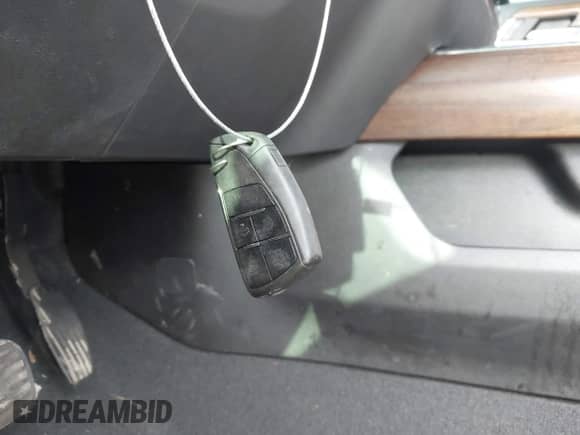 2022 Chevrolet Silverado 1500 High Country with VIN 1GCUDJED7NZ589980, listed as a IAAI auction lot 42373577 with 47,292 mi miles and . Bid and sale history available at DreamBid. Image 11.