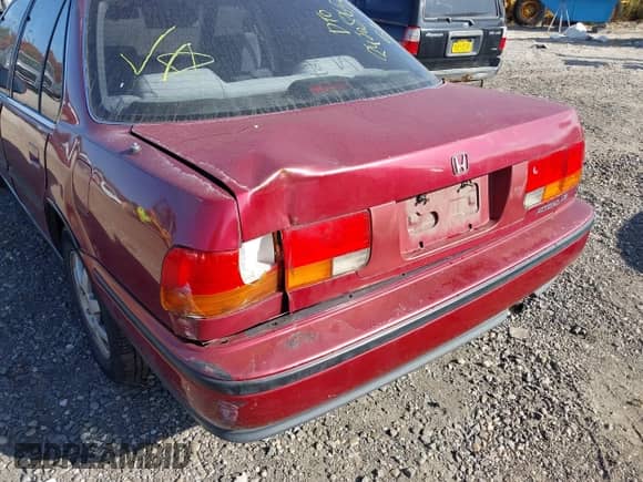 1993 Honda Accord LX z VIN JHMCB7656PC000840, wystawiony jako IAAI lot #40685244 z przebiegiem 97 528 mil mil oraz . Historia ofert i sprzedaży dostępna na DreamBid. Obrazek 6.