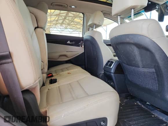 2020 Kia Sorento EX z VIN 5XYPH4A51LG655825, wystawiony jako Copart lot #66631235 z przebiegiem 100 130 mil mil oraz Szkoda całkowita • Salvage title. Historia ofert i sprzedaży dostępna na DreamBid. Obrazek 11.