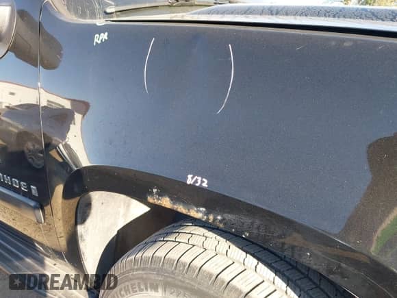 2007 Chevrolet Tahoe LTZ with VIN 1GNFK13027R249676, listed as a IAAI auction lot 43424132 with 296,751 mi miles and . Bid and sale history available at DreamBid. Image 17.