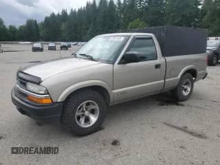 2002 Chevrolet S-10 LS с VIN 1GCCS145128197686, выставлен на аукционе Copart как лот 62861485 с пробегом 347 488 миль миль и Чистый • Clean title. История ставок и продаж доступна на DreamBid. Изображение 1.