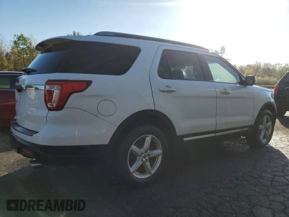 2018 Ford Explorer XLT z VIN 1FM5K7DH5JGC32347, wystawiony jako Copart lot #81644475 z przebiegiem 66 961 mil mil oraz Czysty tytuł • Clean title. Historia ofert i sprzedaży dostępna na DreamBid. Obrazek 3.