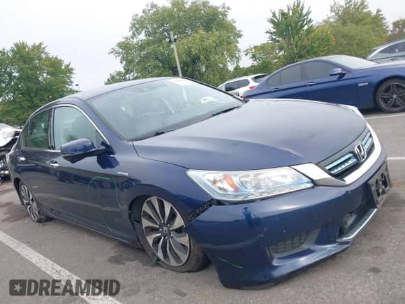 2015 Honda Accord Touring z VIN 1HGCR6F75FA014927, wystawiony jako IAAI lot #43268149 z przebiegiem 132 281 mil mil oraz . Historia ofert i sprzedaży dostępna na DreamBid. Obrazek 6.