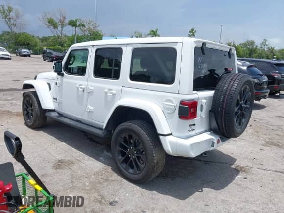 2021 Jeep Wrangler Unlimited Sahara Altitude с VIN 1C4HJXEM4MW701812, выставлен на аукционе IAAI как лот 42614468 с пробегом 84 871 миль миль и . История ставок и продаж доступна на DreamBid. Изображение 3.