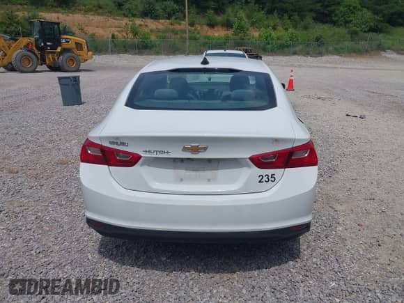 2021 Chevrolet Malibu LS z VIN 1G1ZC5ST6MF036094, wystawiony jako IAAI lot #42470079 z przebiegiem 84 983 mil mil oraz . Historia ofert i sprzedaży dostępna na DreamBid. Obrazek 16.