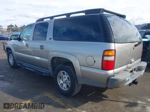 2002 Chevrolet Suburban Z71 с VIN 3GNFK16T32G267554, выставлен на аукционе IAAI как лот 41359504 с пробегом 186 058 миль миль и . История ставок и продаж доступна на DreamBid. Изображение 3.