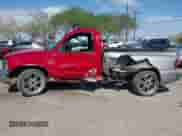 2005 GMC Sierra 1500 Work Truck z VIN 1GTEC14XX5Z187194, wystawiony jako IAAI lot #42644156 z przebiegiem 213 308 mil mil oraz . Historia ofert i sprzedaży dostępna na DreamBid. Obrazek 13.