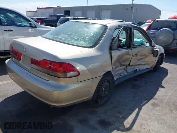 2001 Honda Accord LX with VIN 1HGCG56441A127203, listed as a IAAI auction lot 42966577 with Not provided miles and . Bid and sale history available at DreamBid. Image 4.