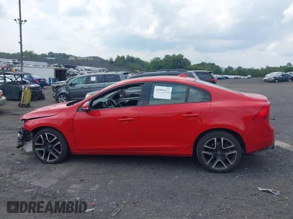 2018 Volvo S60 Dynamic с VIN YV140MTL8J2459839, выставлен на аукционе IAAI как лот 42993213 с пробегом 126 241 миль миль и . История ставок и продаж доступна на DreamBid. Изображение 14.