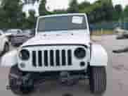 2018 Jeep Wrangler Sahara с VIN 1C4AJWBG1JL809098, выставлен на аукционе IAAI как лот 42875034 с пробегом 24 297 миль миль и . История ставок и продаж доступна на DreamBid. Изображение 13.