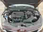 2018 Kia Optima LX z VIN 5XXGT4L39JG202533, wystawiony jako Copart lot #71213055 z przebiegiem 113 552 mil mil oraz Szkoda całkowita • Salvage title. Historia ofert i sprzedaży dostępna na DreamBid. Obrazek 11.