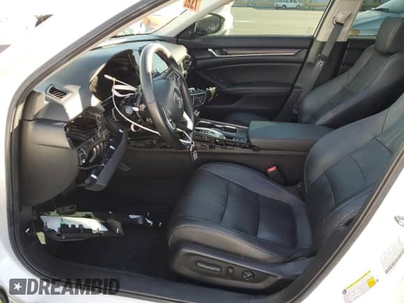 2019 Honda Accord EX-L с VIN 1HGCV2F58KA015602, выставлен на аукционе Copart как лот 89836505 с пробегом 51 034 миль миль и Списание • Salvage title. История ставок и продаж доступна на DreamBid. Изображение 7.