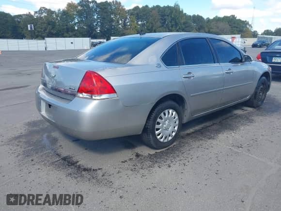 2008 Chevrolet Impala LS with VIN 2G1WB58K889257537, listed as a IAAI auction lot 43444794 with 170,961 mi miles and . Bid and sale history available at DreamBid. Image 4.