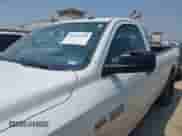 2018 Ram 1500 Tradesman z VIN 3C6JR6DT9JG234210, wystawiony jako IAAI lot #42235588 z przebiegiem 102 689 mil mil oraz . Historia ofert i sprzedaży dostępna na DreamBid. Obrazek 18.