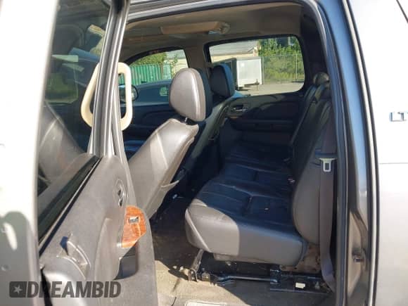 2008 Chevrolet Avalanche LTZ с VIN 3GNFK12378G167357, выставлен на аукционе IAAI как лот 43071452 с пробегом Не указан миль и . История ставок и продаж доступна на DreamBid. Изображение 8.