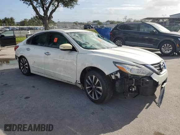 2016 Nissan Altima SV z VIN 1N4AL3APXGC152410, wystawiony jako Copart lot #84980715 z przebiegiem 161 707 mil mil oraz Szkoda całkowita • Salvage title. Historia ofert i sprzedaży dostępna na DreamBid. Obrazek 4.