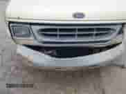 2000 Ford Econoline Cargo с VIN 1FTRE14W8YHA58870, выставлен на аукционе IAAI как лот 42316572 с пробегом 182 264 миль миль и . История ставок и продаж доступна на DreamBid. Изображение 6.