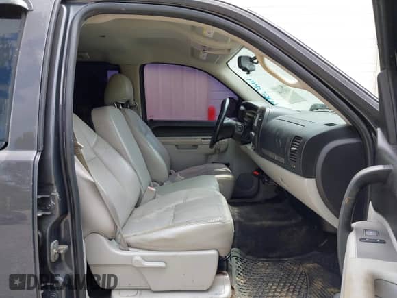 2011 Chevrolet Silverado 1500 LT z VIN 3GCPKSEA5BG216494, wystawiony jako IAAI lot #42683144 z przebiegiem 261 539 mil mil oraz . Historia ofert i sprzedaży dostępna na DreamBid. Obrazek 5.