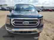 2023 Ford F-150 XL z VIN 1FTEW1EP2PKF67342, wystawiony jako Copart lot #68725225 z przebiegiem 15 883 mil mil oraz Czysty tytuł • Clean title. Historia ofert i sprzedaży dostępna na DreamBid. Obrazek 5.