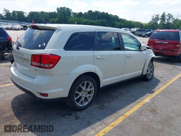2016 Dodge Journey R/T with VIN 3C4PDDEG1GT180098, listed as a IAAI auction lot 42892243 with 228,036 mi miles and . Bid and sale history available at DreamBid. Image 4.