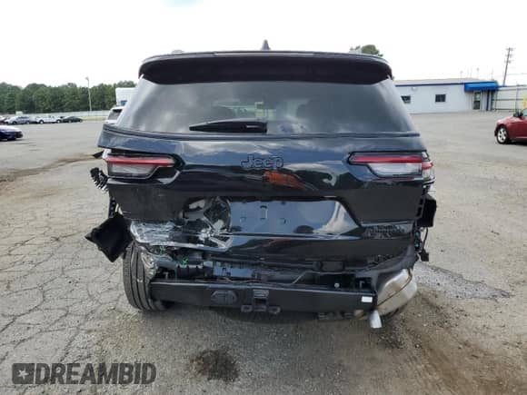 2025 Jeep Grand Cherokee Limited with VIN 1C4RJKBG3S8660273, listed as a Copart auction lot 68459045 with 8,152 mi miles and Salvage title. Bid and sale history available at DreamBid. Image 6.