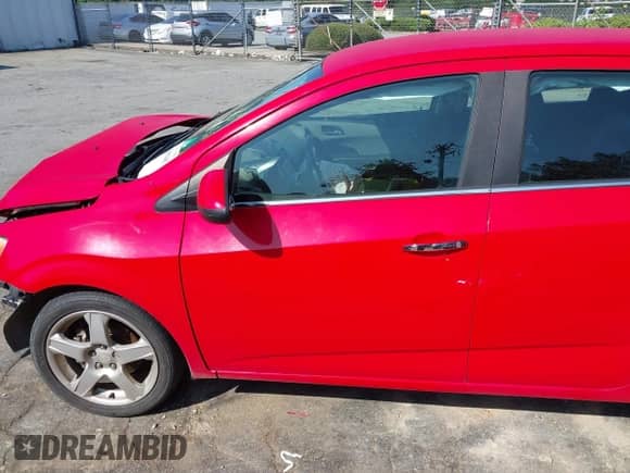 2015 Chevrolet Sonic LTZ with VIN 1G1JE6SB2F4209127, listed as a IAAI auction lot 42804465 with 140,242 mi miles and . Bid and sale history available at DreamBid. Image 15.