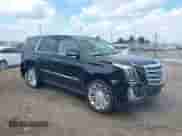 2016 Cadillac Escalade Platinum z VIN 1GYS4DKJ3GR308466, wystawiony jako IAAI lot #40088588 z przebiegiem 162 818 mil mil oraz . Historia ofert i sprzedaży dostępna na DreamBid. Obrazek 1.