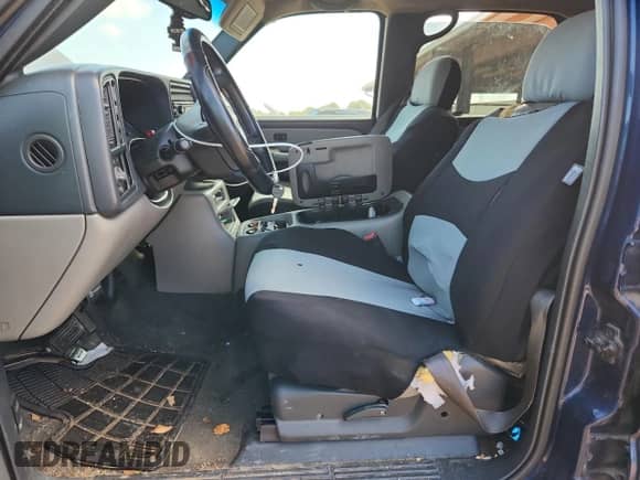 2002 Chevrolet Suburban LT с VIN 1GNFK16Z82J281842, выставлен на аукционе Copart как лот 84586565 с пробегом 285 373 миль миль и Чистый • Clean title. История ставок и продаж доступна на DreamBid. Изображение 7.
