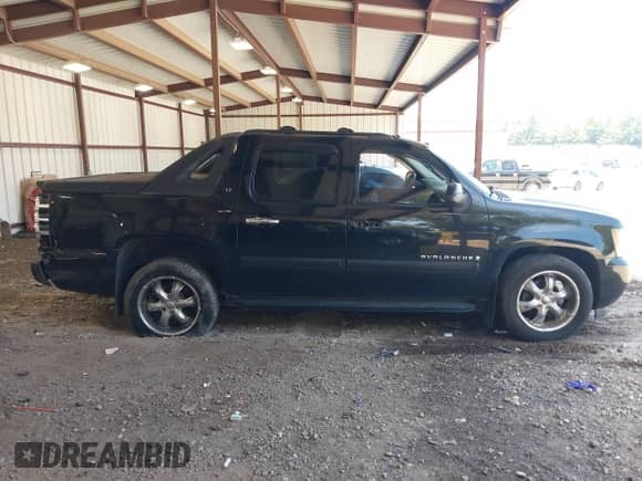 2008 Chevrolet Avalanche 1LT с VIN 3GNEC12008G173774, выставлен на аукционе IAAI как лот 42879533 с пробегом 226 345 миль миль и . История ставок и продаж доступна на DreamBid. Изображение 14.