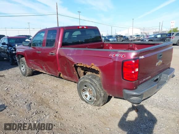 2014 Chevrolet Silverado 1500 Work Truck z VIN 1GCVKPEHXEZ335180, wystawiony jako IAAI lot #43193578 z przebiegiem 256 044 mil mil oraz . Historia ofert i sprzedaży dostępna na DreamBid. Obrazek 3.