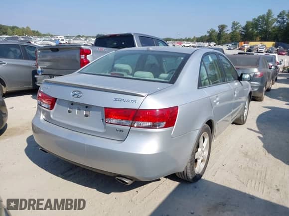 2008 Hyundai Sonata SE с VIN 5NPEU46F68H354892, выставлен на аукционе IAAI как лот 43237259 с пробегом 115 535 миль миль и . История ставок и продаж доступна на DreamBid. Изображение 4.