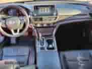 2018 Honda Accord Touring z VIN 1HGCV1F9XJA076588, wystawiony jako Copart lot #86840645 z przebiegiem 99 472 mil mil oraz Czysty tytuł • Clean title. Historia ofert i sprzedaży dostępna na DreamBid. Obrazek 9.