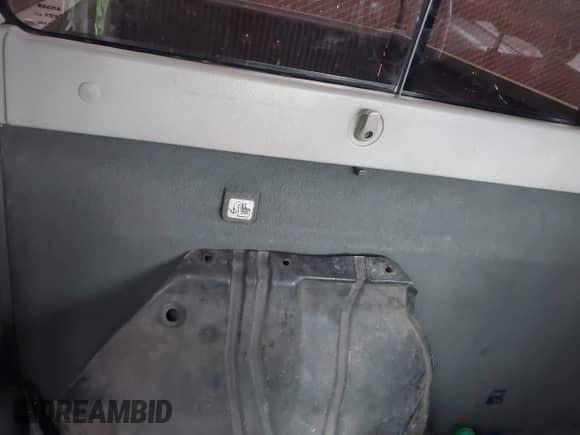 2003 Nissan Frontier XE z VIN 1N6DD26T93C444044, wystawiony jako IAAI lot #42033695 z przebiegiem 249 996 mil mil oraz . Historia ofert i sprzedaży dostępna na DreamBid. Obrazek 7.