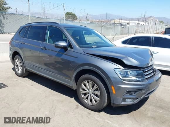 2018 Volkswagen Tiguan S с VIN 3VV1B7AX6JM030414, выставлен на аукционе IAAI как лот 43033140 с пробегом 47 197 миль миль и . История ставок и продаж доступна на DreamBid. Изображение 1.