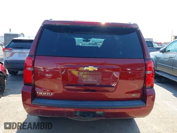 2017 Chevrolet Tahoe LS с VIN 1GNSCAKC3HR256399, выставлен на аукционе IAAI как лот 43046027 с пробегом 153 939 миль миль и . История ставок и продаж доступна на DreamBid. Изображение 15.