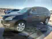2017 Chevrolet Traverse LT z VIN 1GNKRGKD2HJ248416, wystawiony jako Copart lot #87013995 z przebiegiem Nie podano mil oraz Czysty tytuł • Clean title. Historia ofert i sprzedaży dostępna na DreamBid. Obrazek 1.