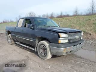 2004 Chevrolet Silverado 1500 Z71 z VIN 1GCEK19T84E302633, wystawiony jako IAAI lot #42010755 z przebiegiem 242 845 mil mil oraz . Historia ofert i sprzedaży dostępna na DreamBid. Obrazek 1.