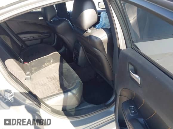 2017 Dodge Charger R/T с VIN 2C3CDXCT6HH595433, выставлен на аукционе IAAI как лот 42034429 с пробегом 123 512 миль миль и . История ставок и продаж доступна на DreamBid. Изображение 8.