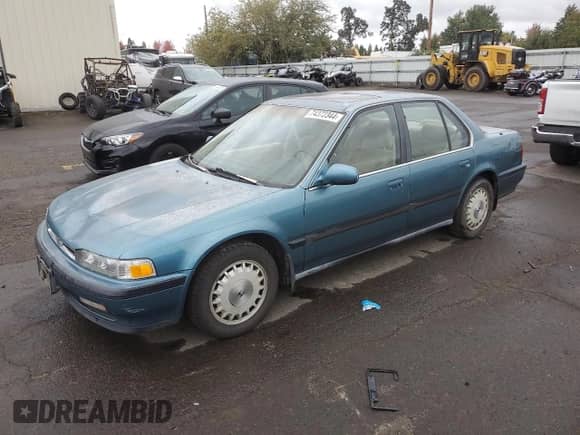 1990 Honda Accord EX z VIN JHMCB7569LC061894, wystawiony jako Copart lot #74372344 z przebiegiem 207 817 mil mil oraz Szkoda całkowita • Salvage title. Historia ofert i sprzedaży dostępna na DreamBid. Obrazek 1.
