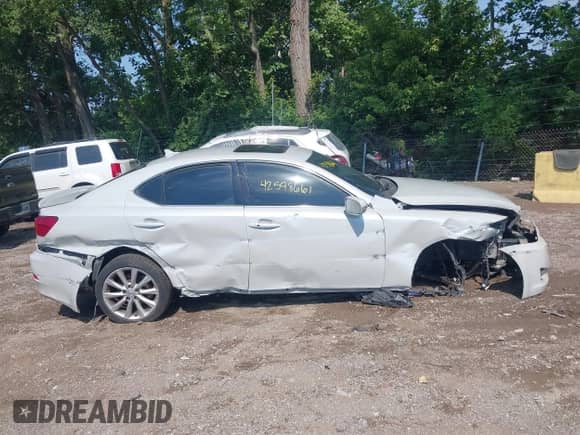 2009 Lexus IS 250 z VIN JTHCK262592029117, wystawiony jako IAAI lot #42598661 z przebiegiem 228 690 mil mil oraz . Historia ofert i sprzedaży dostępna na DreamBid. Obrazek 13.