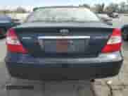 2004 Toyota Camry LE with VIN 4T1BE32K04U263111, listed as a Copart auction lot 81783475 with 261,771 mi miles and Clean title. Bid and sale history available at DreamBid. Image 6.